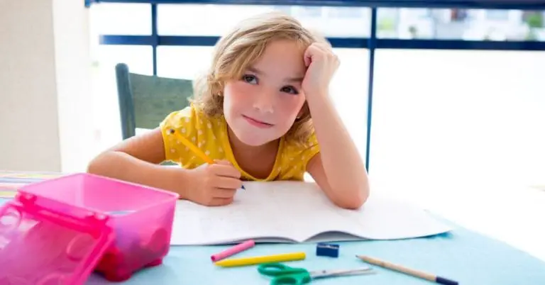 Bästa skrivbordet för barn: Test & rekommendationer